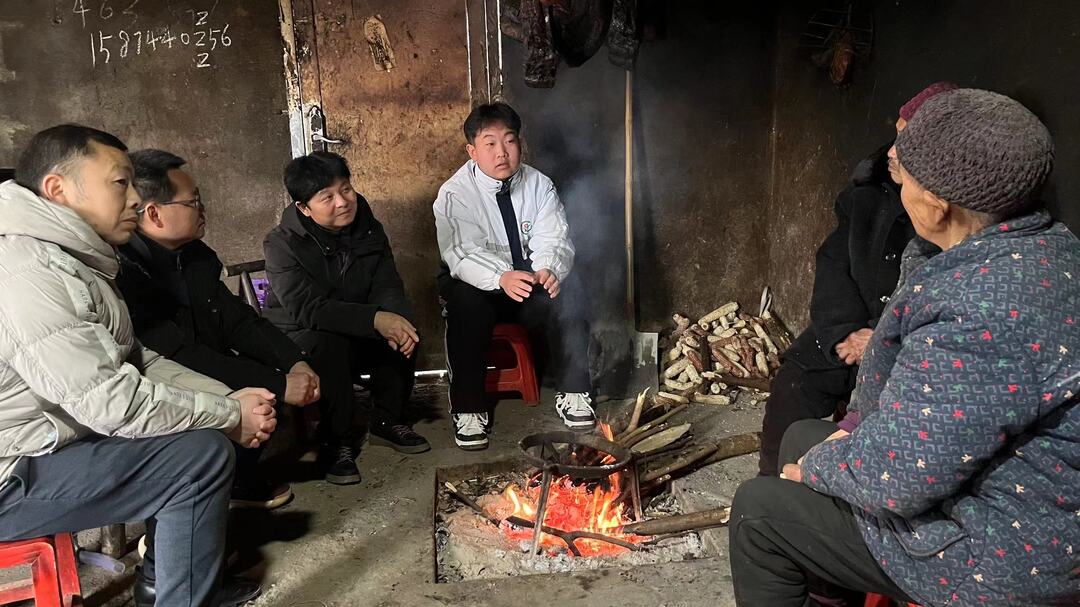 县职中走访慰问困难学生