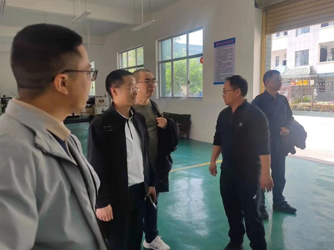 长沙民政职业技术学院与桑植职中签订“送培到校 精准培训”协议