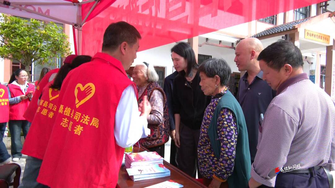 送法进乡村、法治助振兴  桑植县开展2024年“农村法治宣传教育月”宣传活动