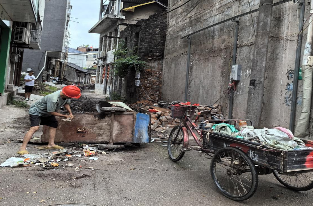 控违治违丨瑞塔铺镇：拆违治乱持续发力 共同守护美丽家园