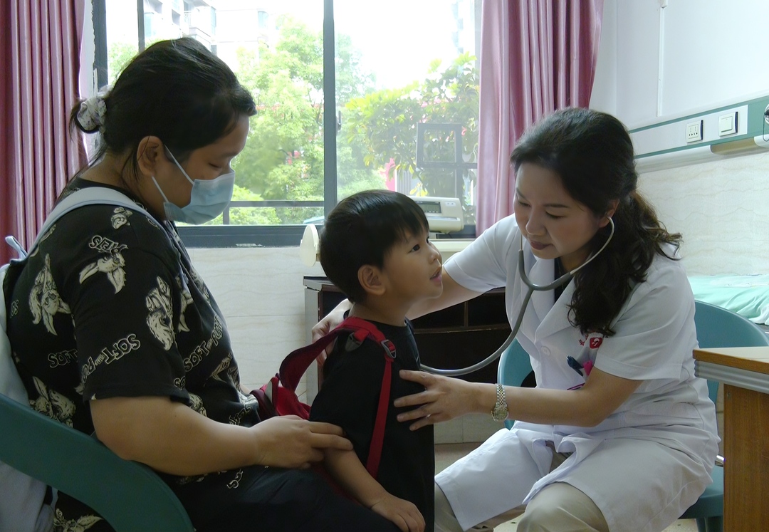 长沙县妇幼保健院来桑开展对口帮扶暨义诊活动