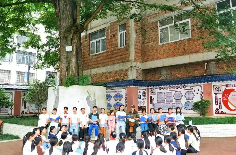 竹叶坪学校：有一支播下音乐种子的合唱团