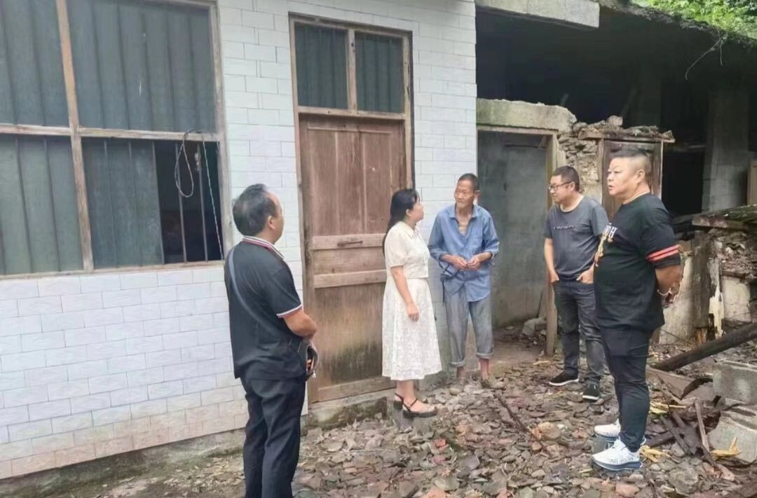 人潮溪镇严阵以待 全力打好防汛备汛“主动仗”