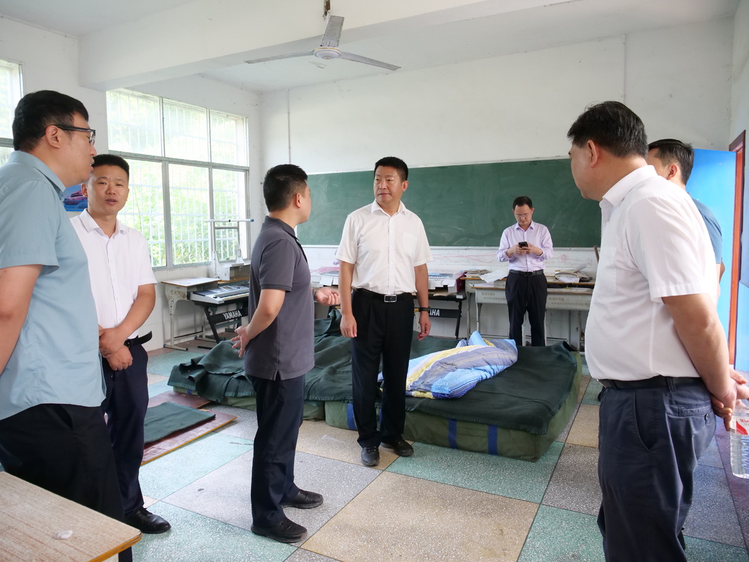 国家防汛抗旱总指挥部工作组来桑协助指导防汛救灾工作