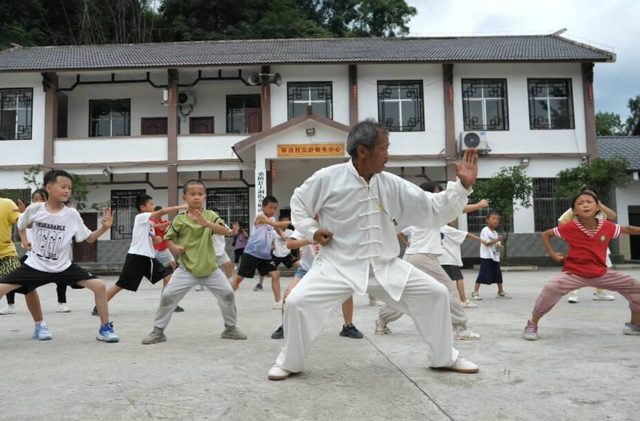 村里的武術(shù)課堂 非遺文化共傳承