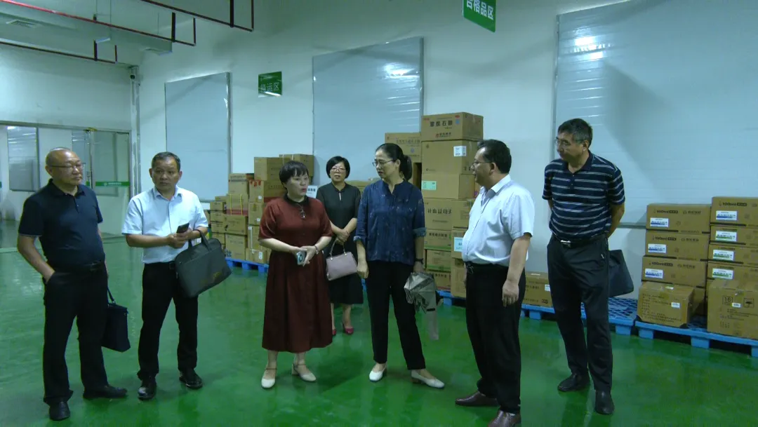 周芳来桑调研药品和医用耗材集中带量采购政策落实情况