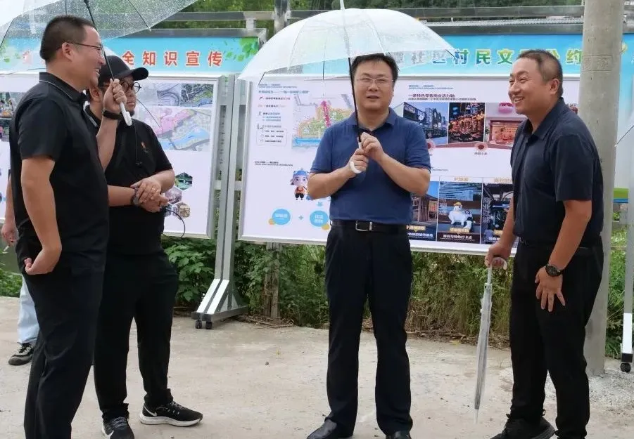 曹飞到澧源镇调研城市更新和洪湖路项目
