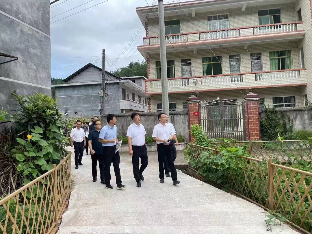 国家知识产权局副局长胡文辉一行来桑植调研定点帮扶工作