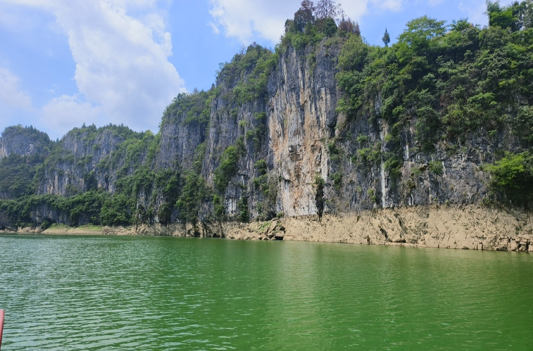 文藝作品助力旅發(fā)會 | 橋自彎的“南鯢灣”