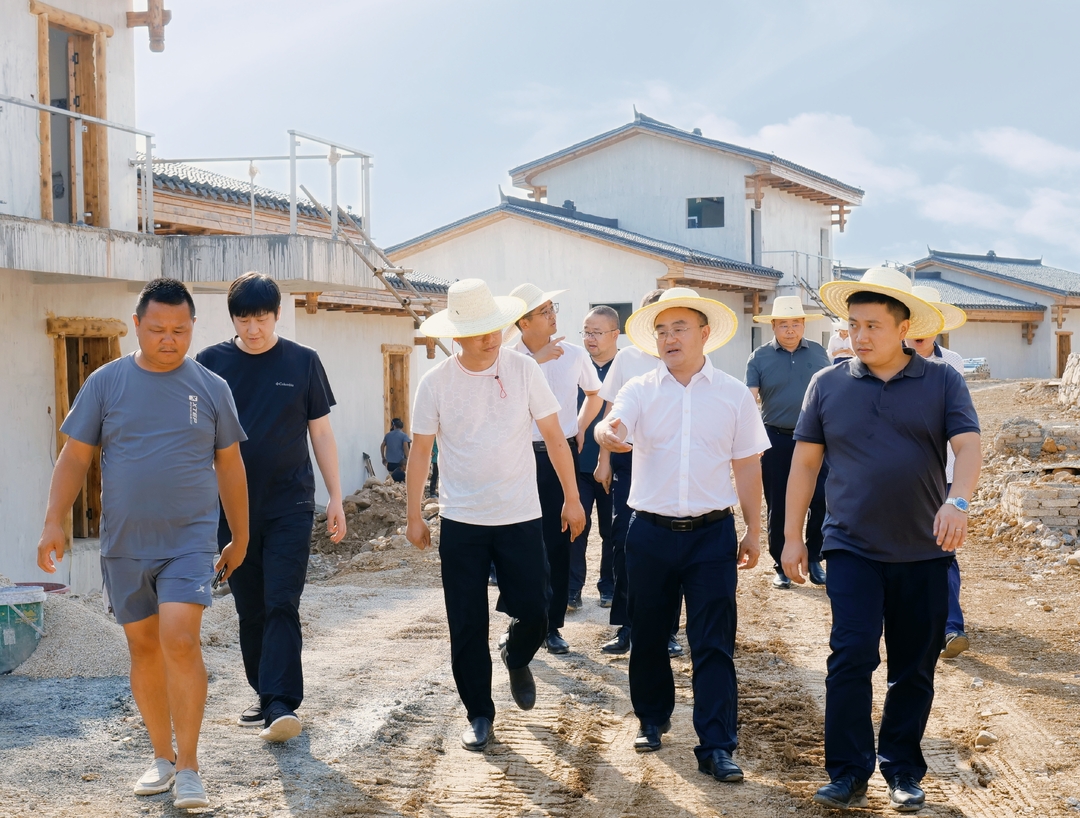 喜迎旅发会丨梁高武调研第二届张家界旅发会重点项目建设情况