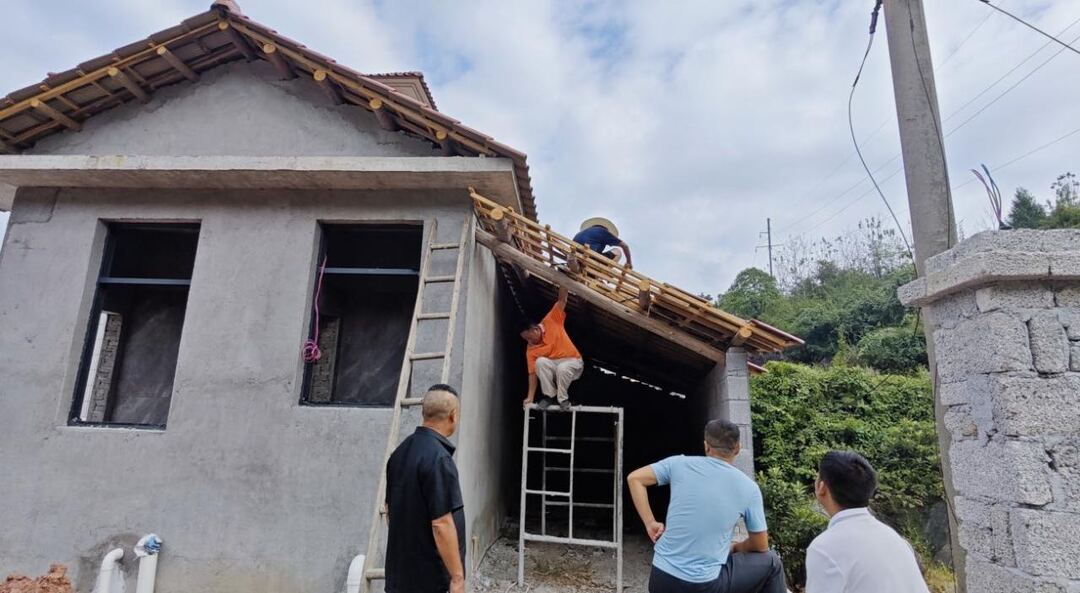 控违治违 | 瑞塔铺镇：依法拆除违章建筑 严厉打击乱建歪风