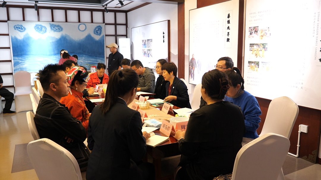 中国文联文艺志愿服务中心来桑考察调研