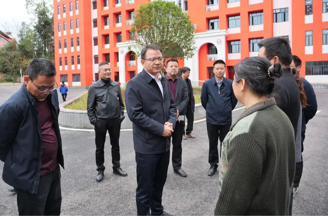 贺建壬来桑调研