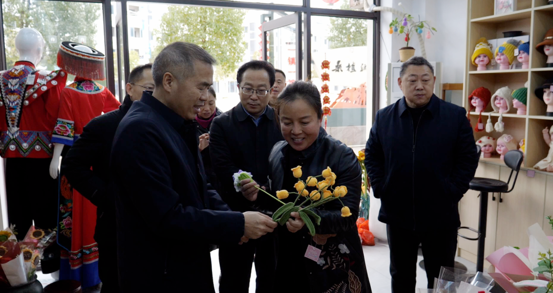杨广林到桑植县开展2025年春节访企纾困活动