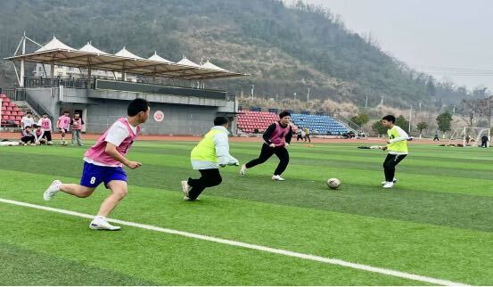 桑植县芙蓉学校：学习与兴趣双线并行 让周末“不孤单”