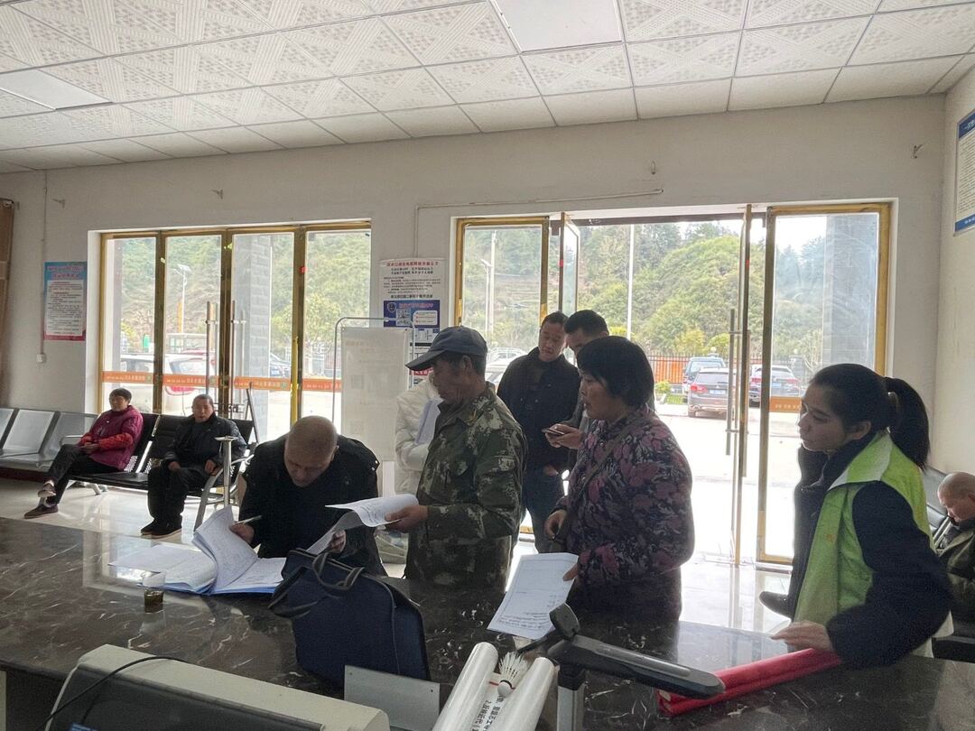 桑植县：“帮办代办”零距离  部门服务暖人心