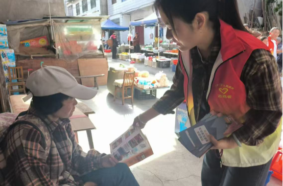 竹叶坪乡：开展国安宣传  让国安意识“遍地开花”