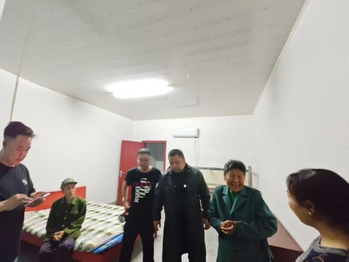 桥自弯镇：加强地灾点监测预警 筑牢群众转移“生命线”