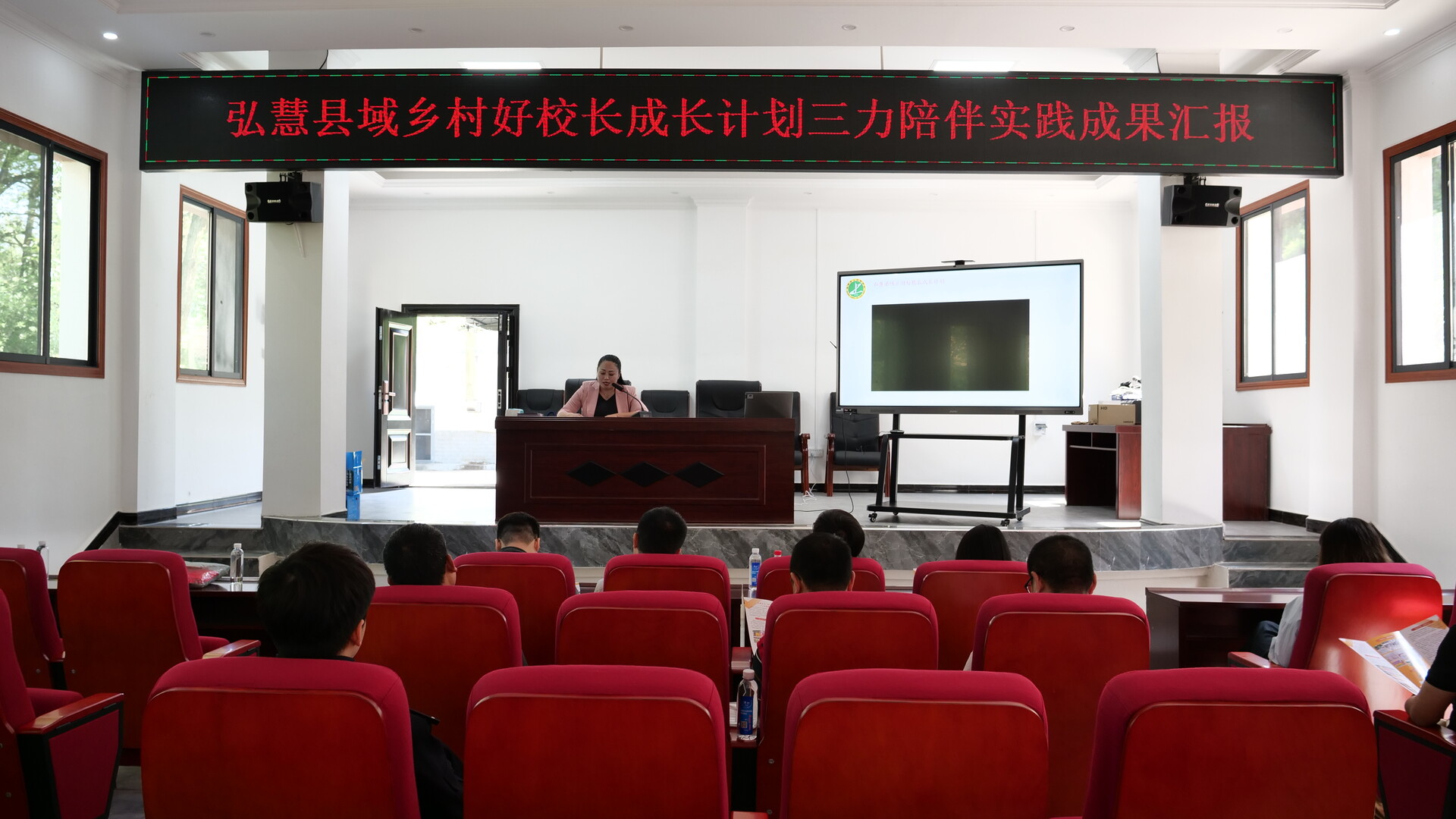 上洞街学校：武术展演亮成果 三力课程育新人