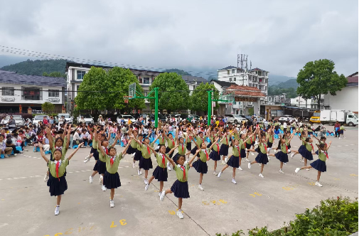 瑞塔铺小学：广播体操比赛点燃校园运动热情