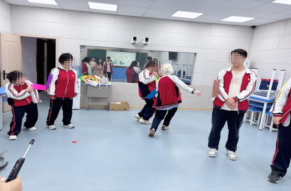县澧源中学开展“助残日”活动