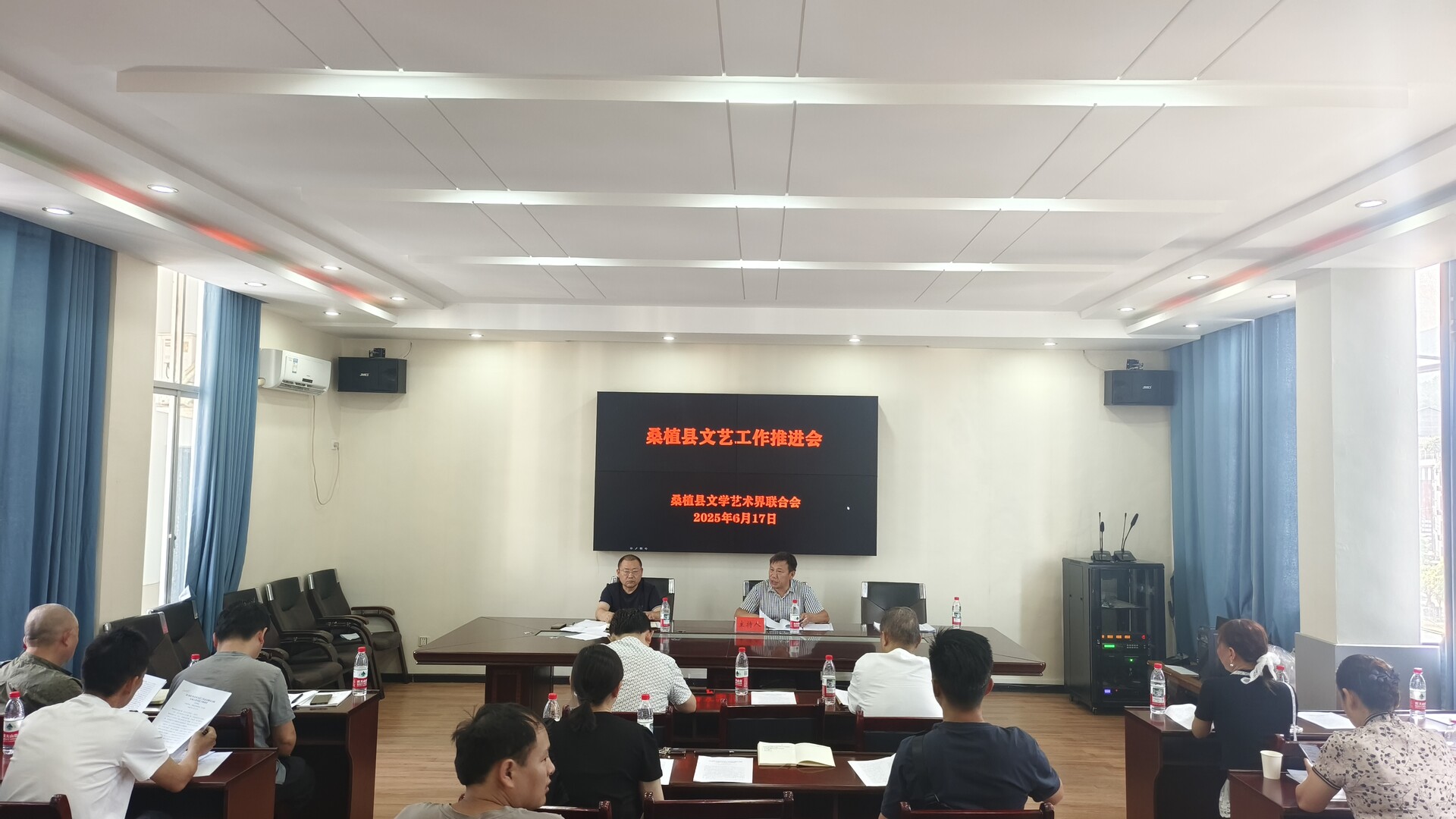 县文联：唱响主旋律 培育主力军 守好主阵地