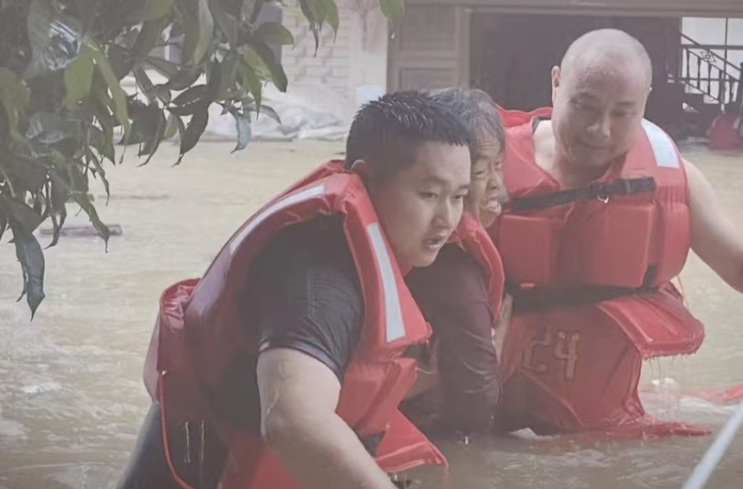 王虎成：将青春坐标刻在急难险重处