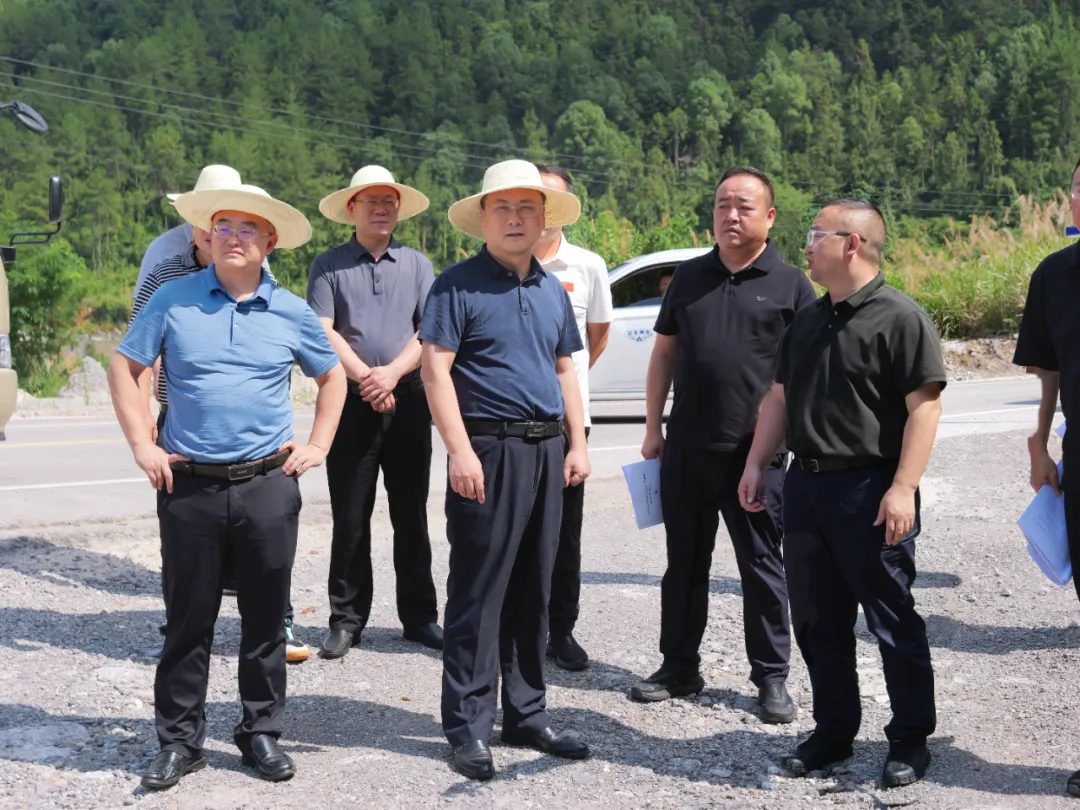 桑植县自然资源事项审议工作机制2025年第1次会议召开