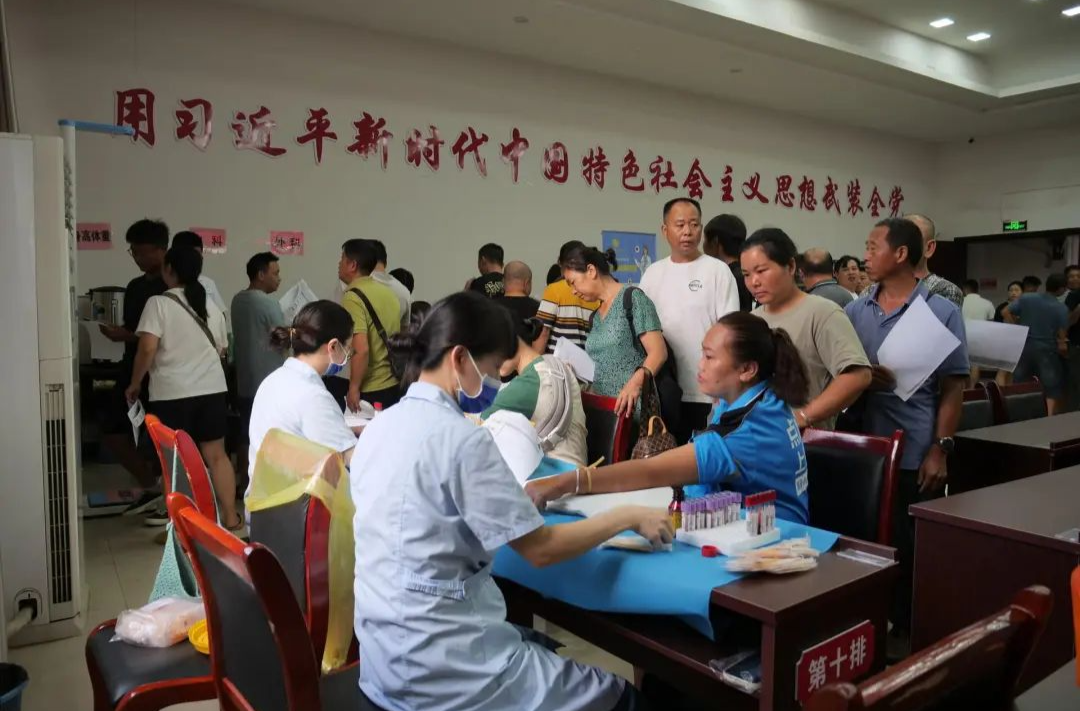 桑植縣總工會(huì)開(kāi)展免費(fèi)體檢 為新業(yè)態(tài)勞動(dòng)者健康護(hù)航