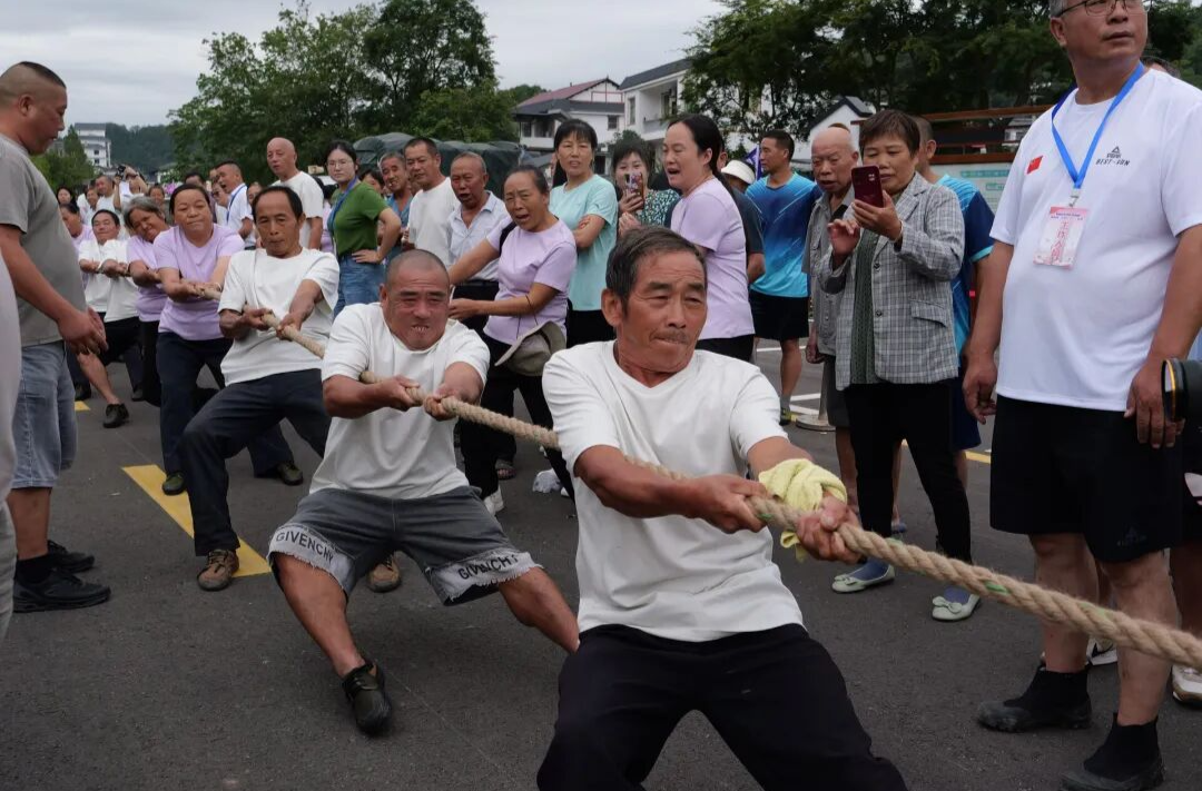 “七月二十一”vs趣味运动会：陈家坪村的传统节日新过法