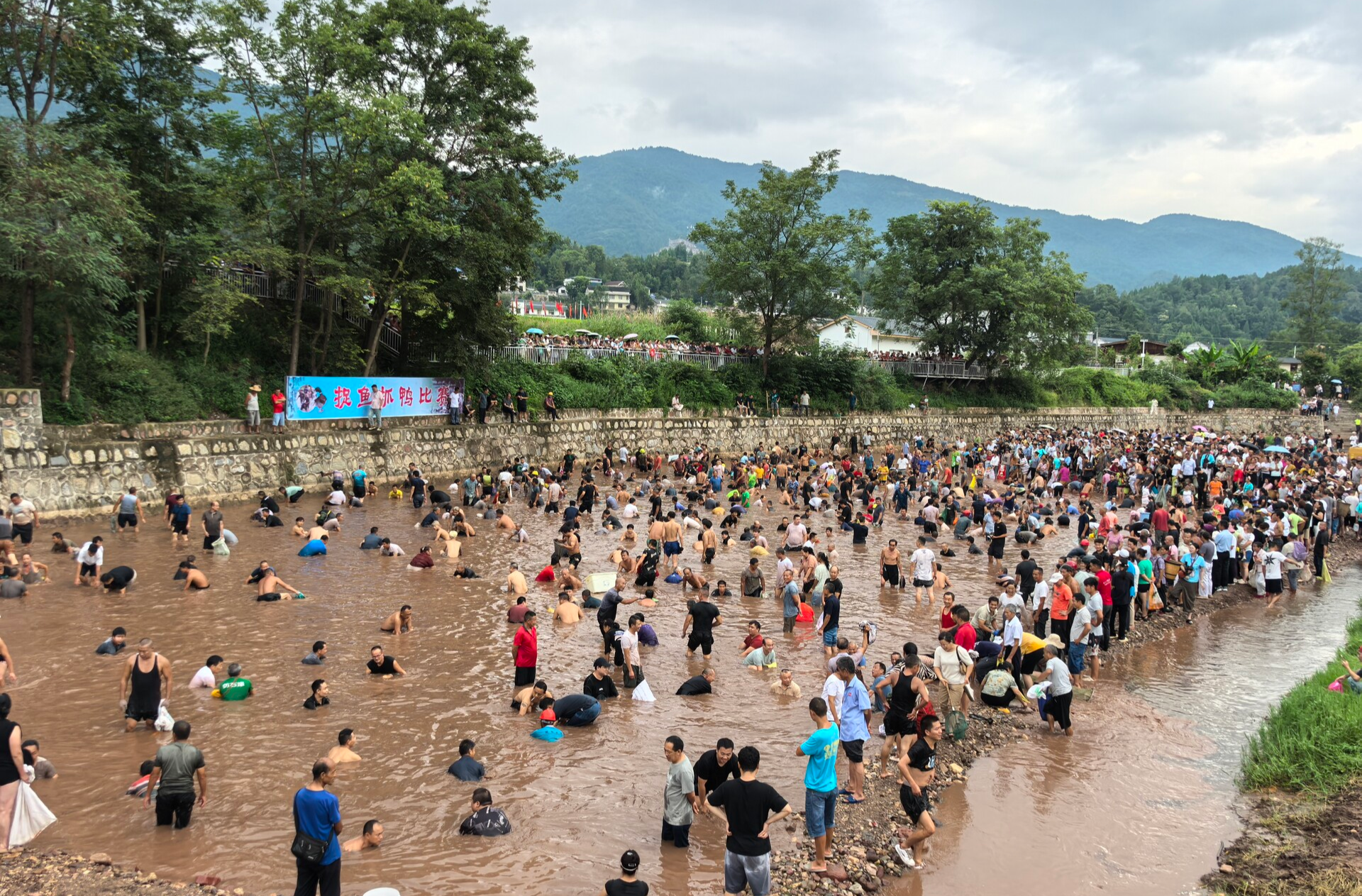 “千年赶会”激活乡村旅游经济