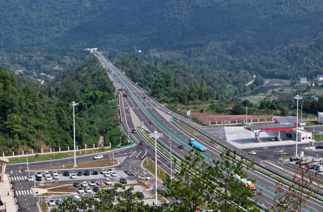 桑植新速度丨桑龙高速首战告捷 桑植迎来区域发展新机遇