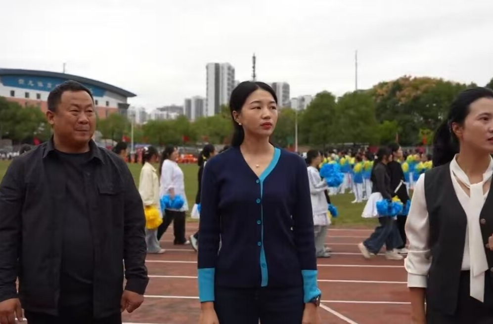 运动桑植 | 唐妙玲现场指导运动会彩排 确保赛事圆满精彩