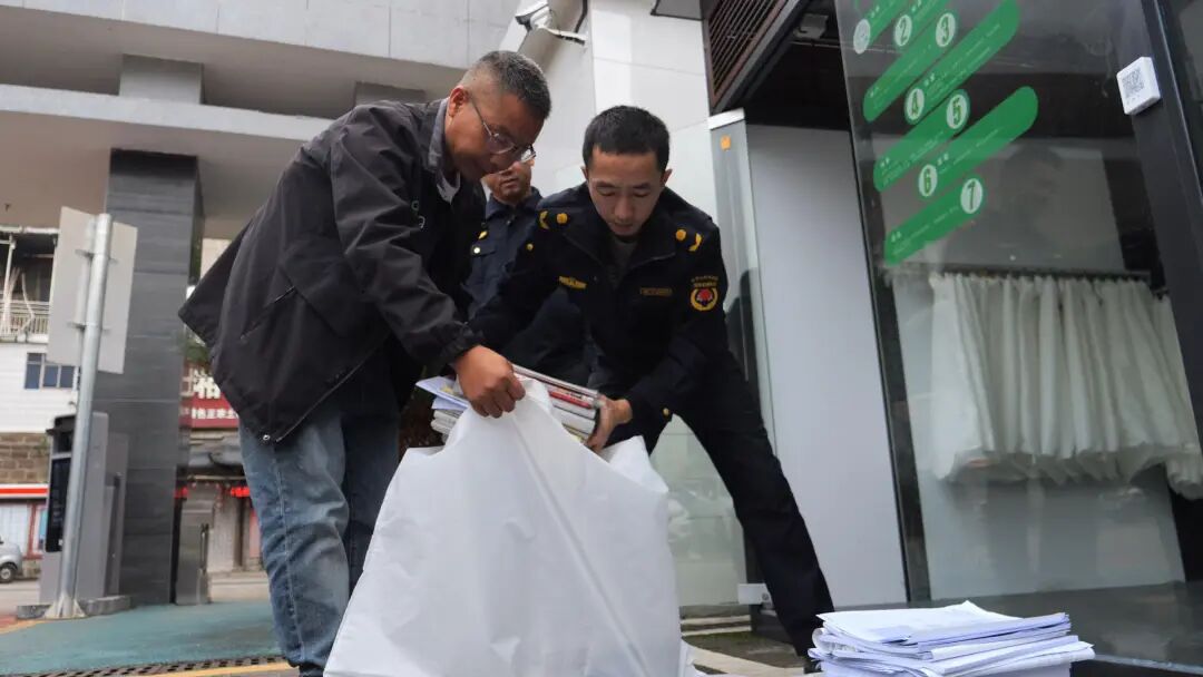 10个“阳光回收点”落地 城管牵头绘就垃圾分类新图景