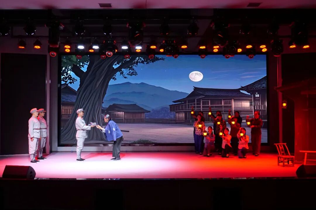 “民歌嘹亮新桑植·忆苦思甜润初心”主题文艺展演精彩上演