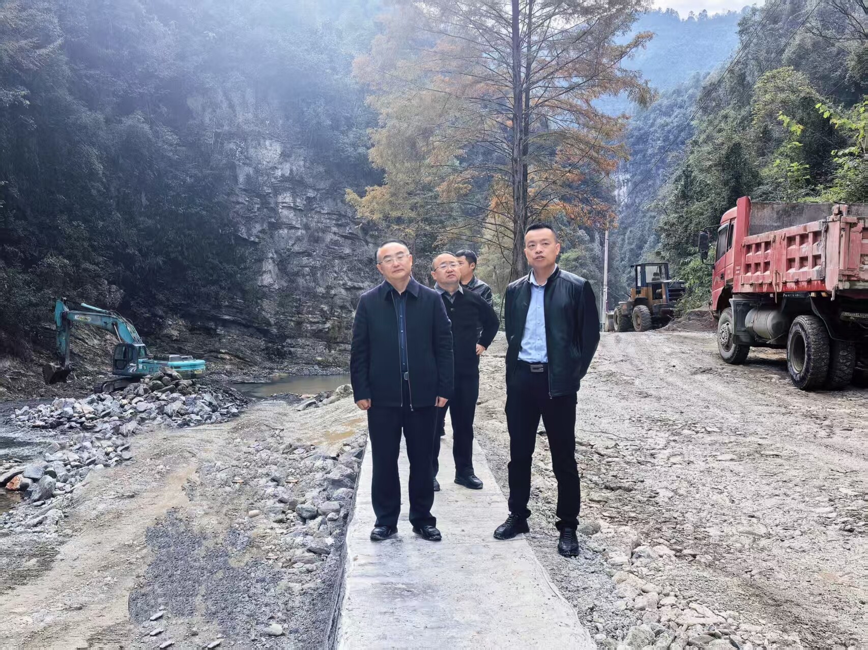 梁高武深入乡镇调研乡村振兴及灾后重建工作