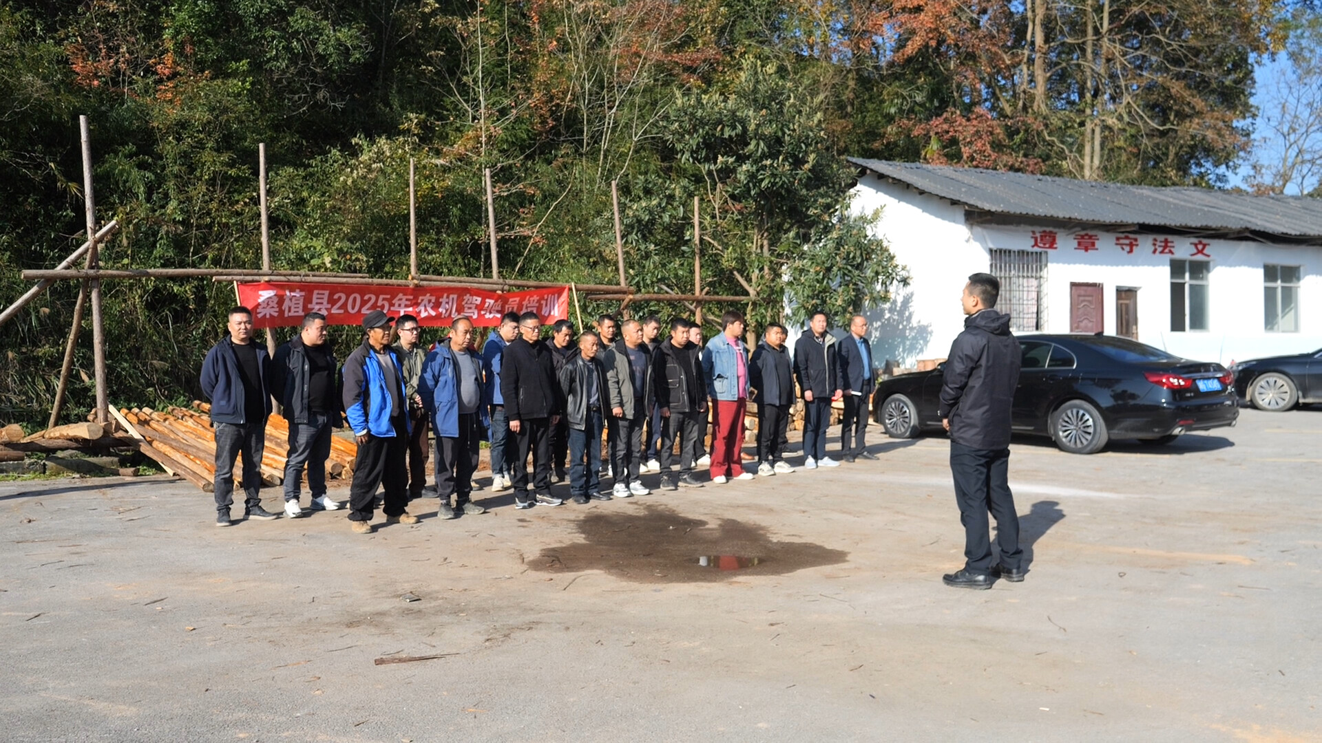 桑植县开展农机驾驶技能考试，严把操作准入关