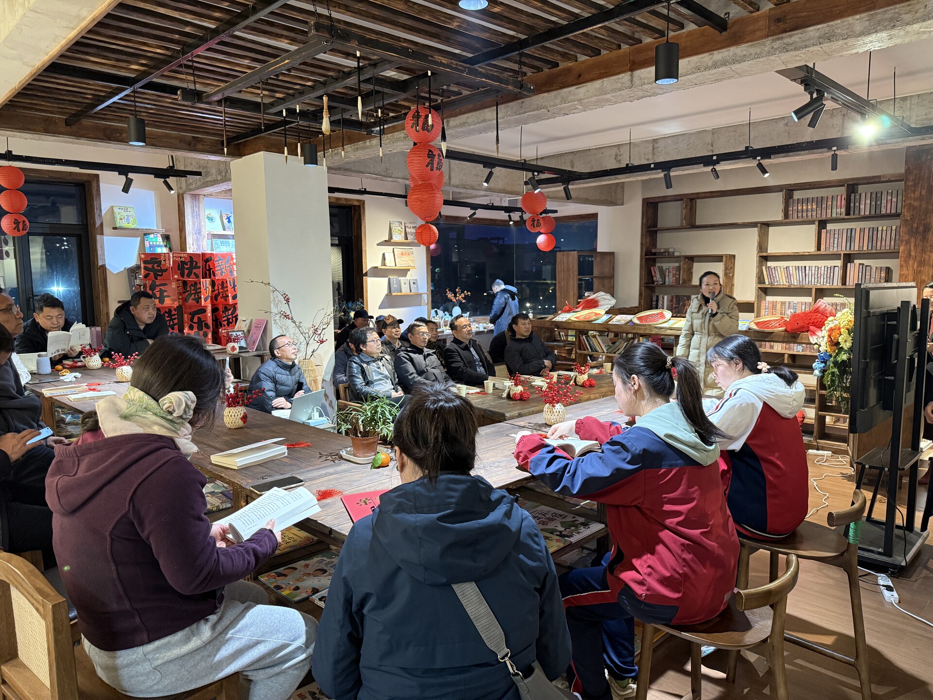 澧源书香读书会：新年开读 以书会友