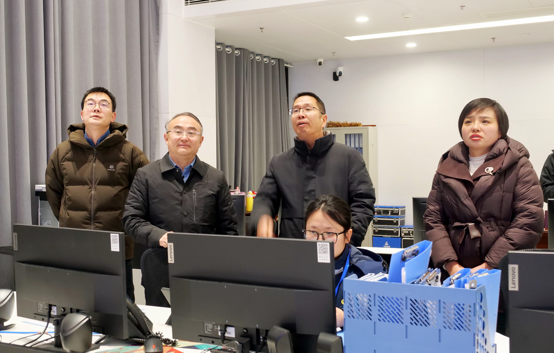 梁高武检查调度桑植县低温雨雪冰冻天气防范应对工作