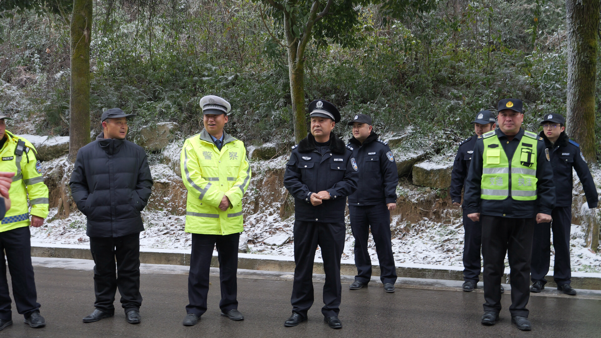 刘克敏督导低温雨雪冰冻天气道路交通安全管理工作