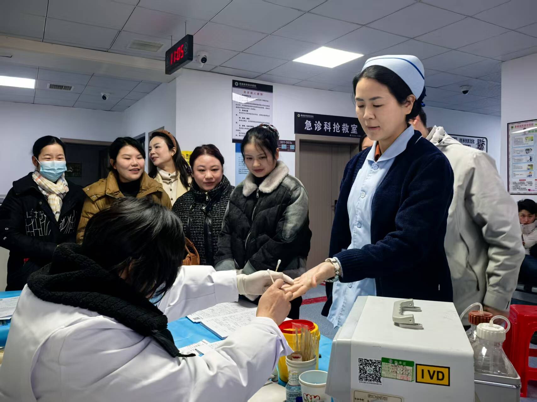 桑植县总医院民族中医院院区组织开展义务献血活动