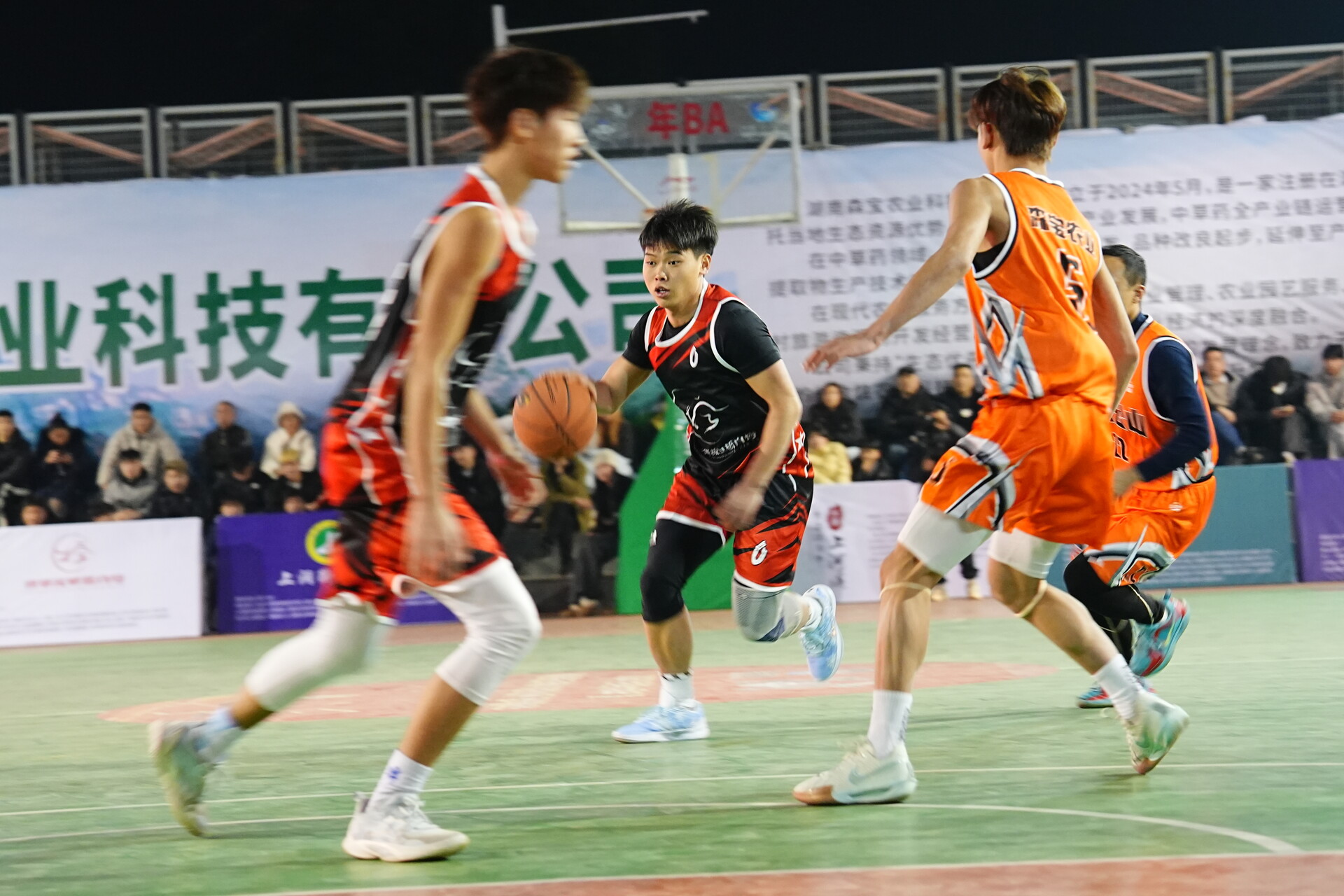 新春走基层 | 桑植县第三届年BA“森宝农业杯”篮球嘉年华燃情启幕