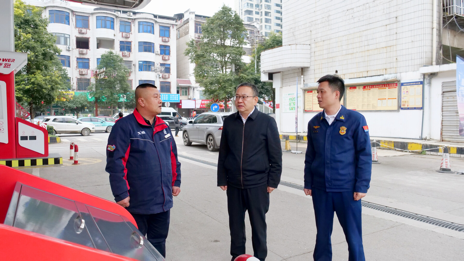 新春走基层丨张金华带队开展节前消防安全检查