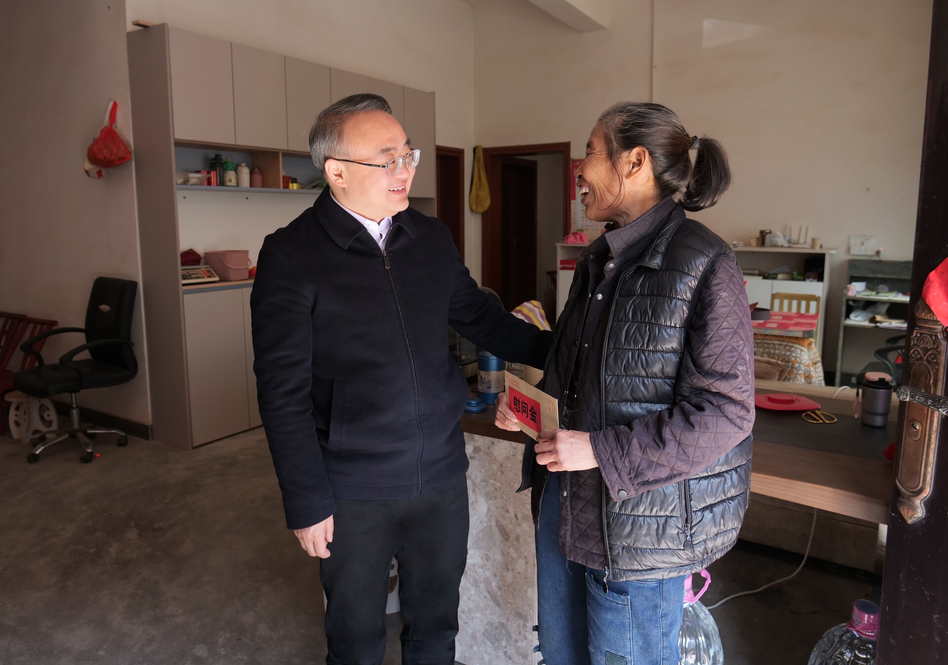 梁高武开展春节前走访慰问