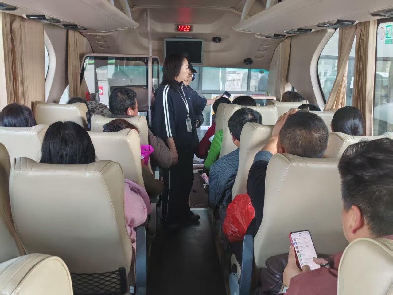 新春走基层丨桑植县交投运输有限公司：人满即发车 温暖返程路