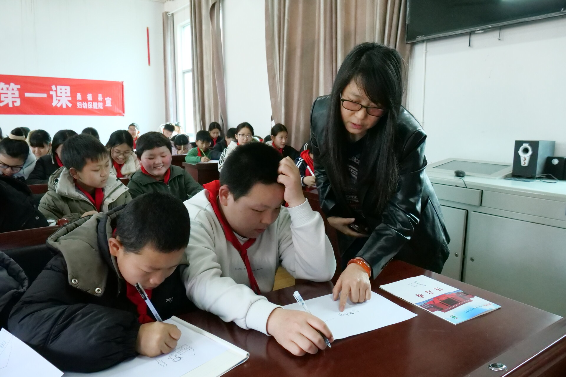 桑植县开展“儿童健康开学第一课” 护航学子“五健”成长