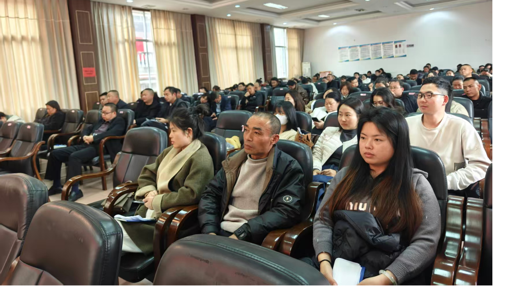 强基固本提能力 实干担当促发展——澧源镇2026年村社区干部能力提升专题培训班结业