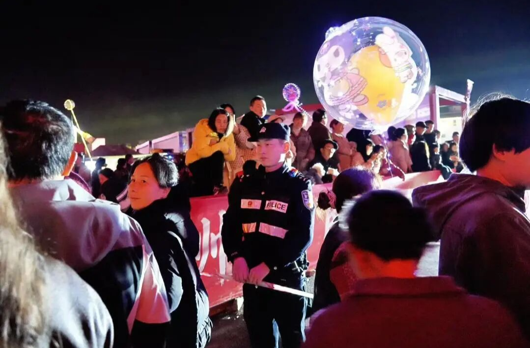 桑植公安：文旅融合警相随，灯火辉煌护平安