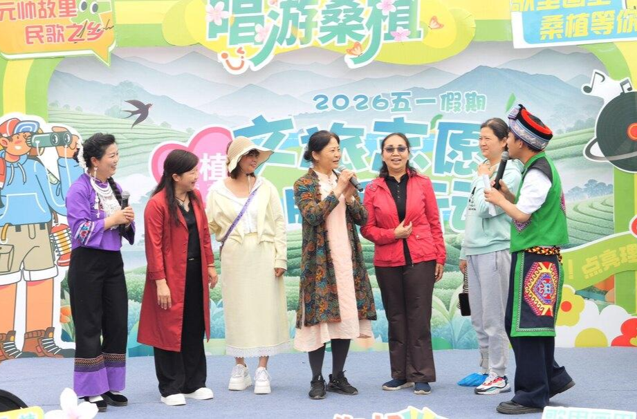 桑植红色景区人气高涨 暖心服务伴游客欢度五一