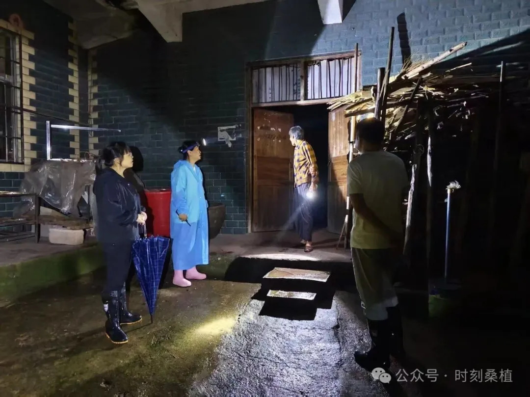 迎战强降雨 桑植县坚决做到群众转移不落一人